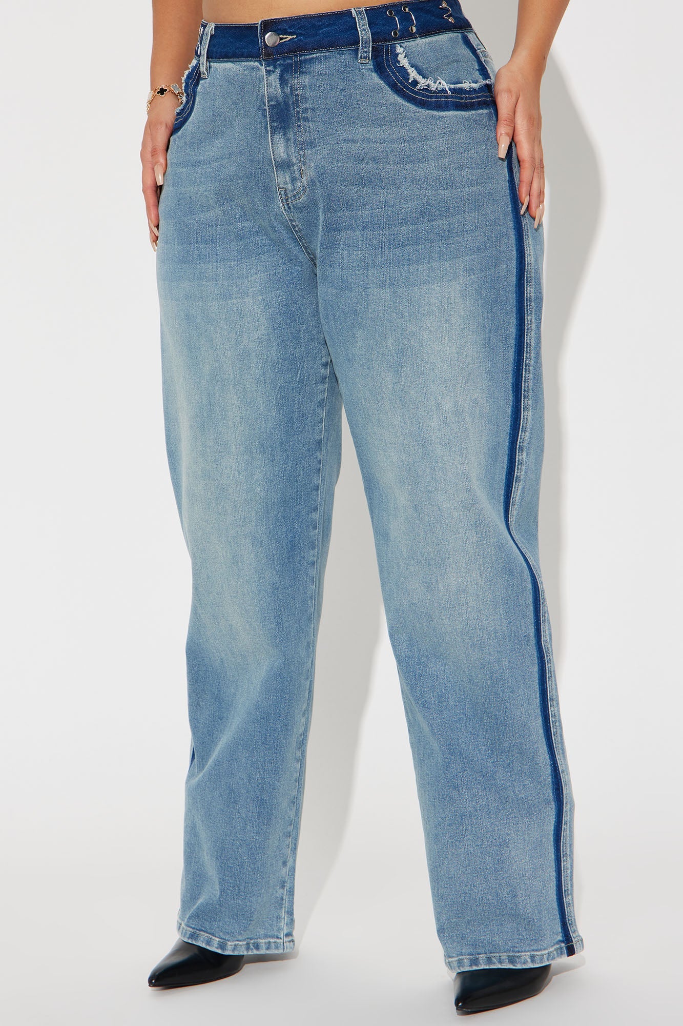 Play Your Games Stretch Baggy Jean - Light Wash