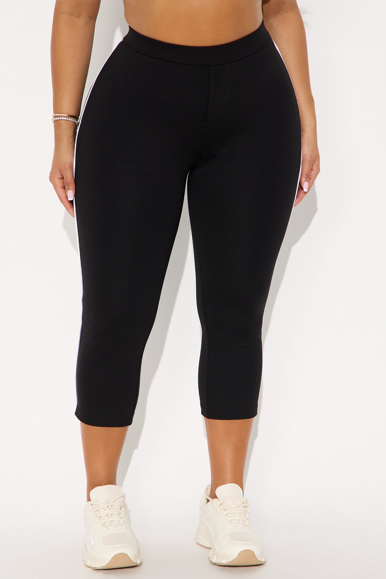 Shoot Your Shot Ponte Capri Legging - Black/White
