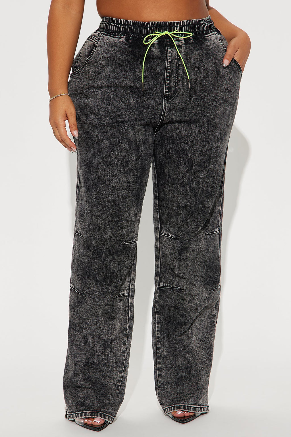 Stepping Out Zipper Straight Leg Jeans - Acid Wash Black