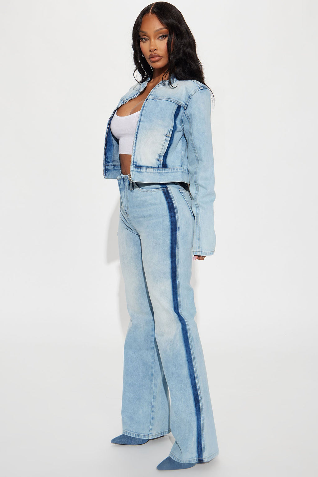 Speed It Up Stretch Straight Leg Jeans - Light Wash