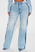Speed It Up Stretch Straight Leg Jeans - Light Wash