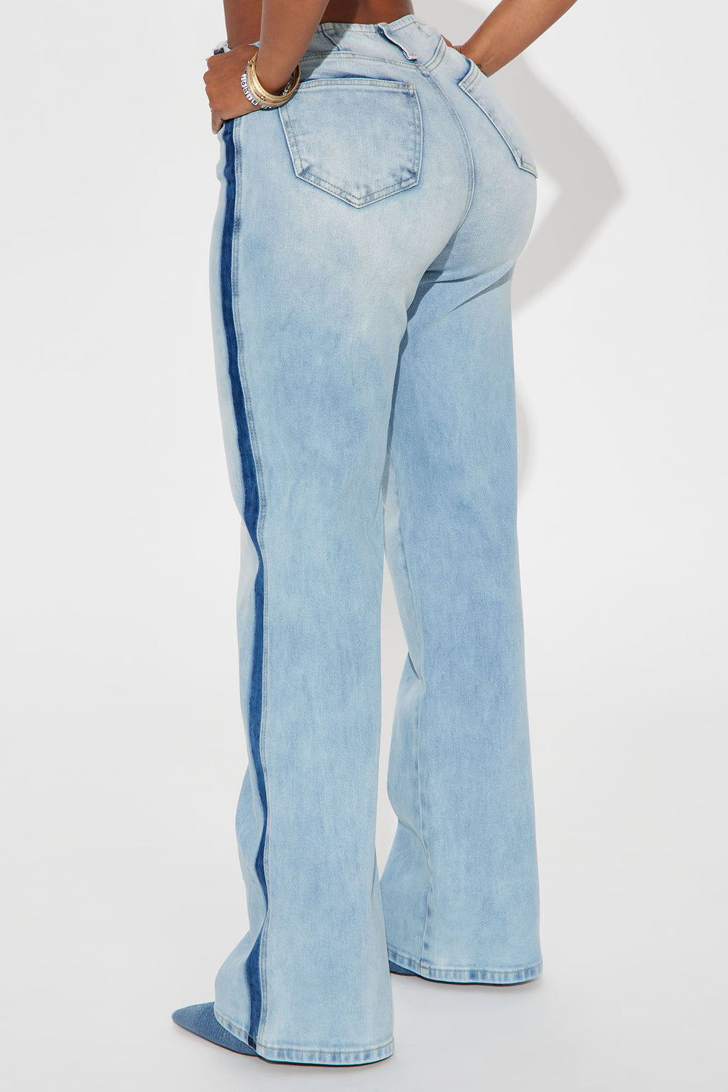 Speed It Up Stretch Straight Leg Jeans - Light Wash