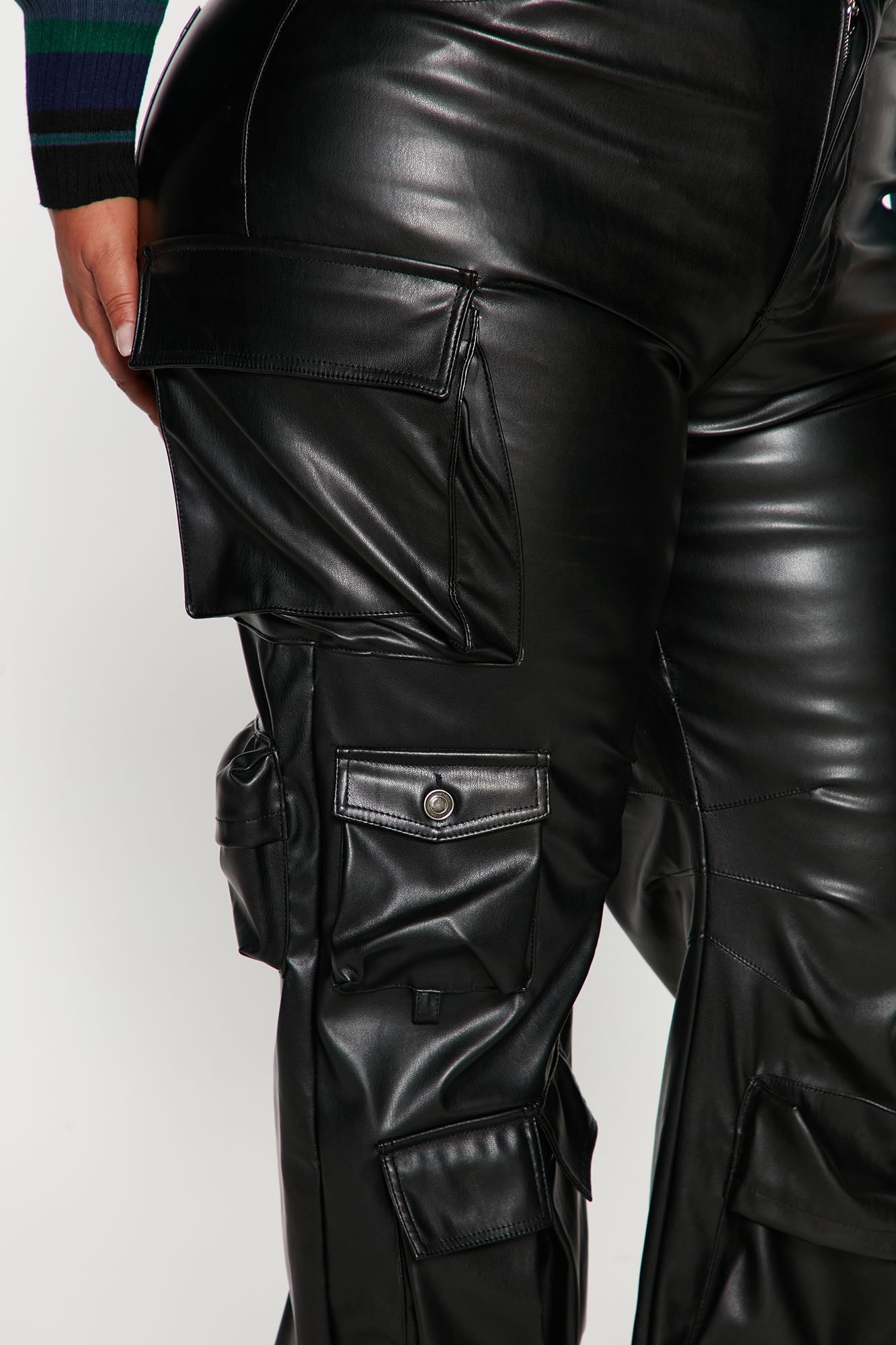 Something About You Faux Leather Cargo Pant 32 - Black