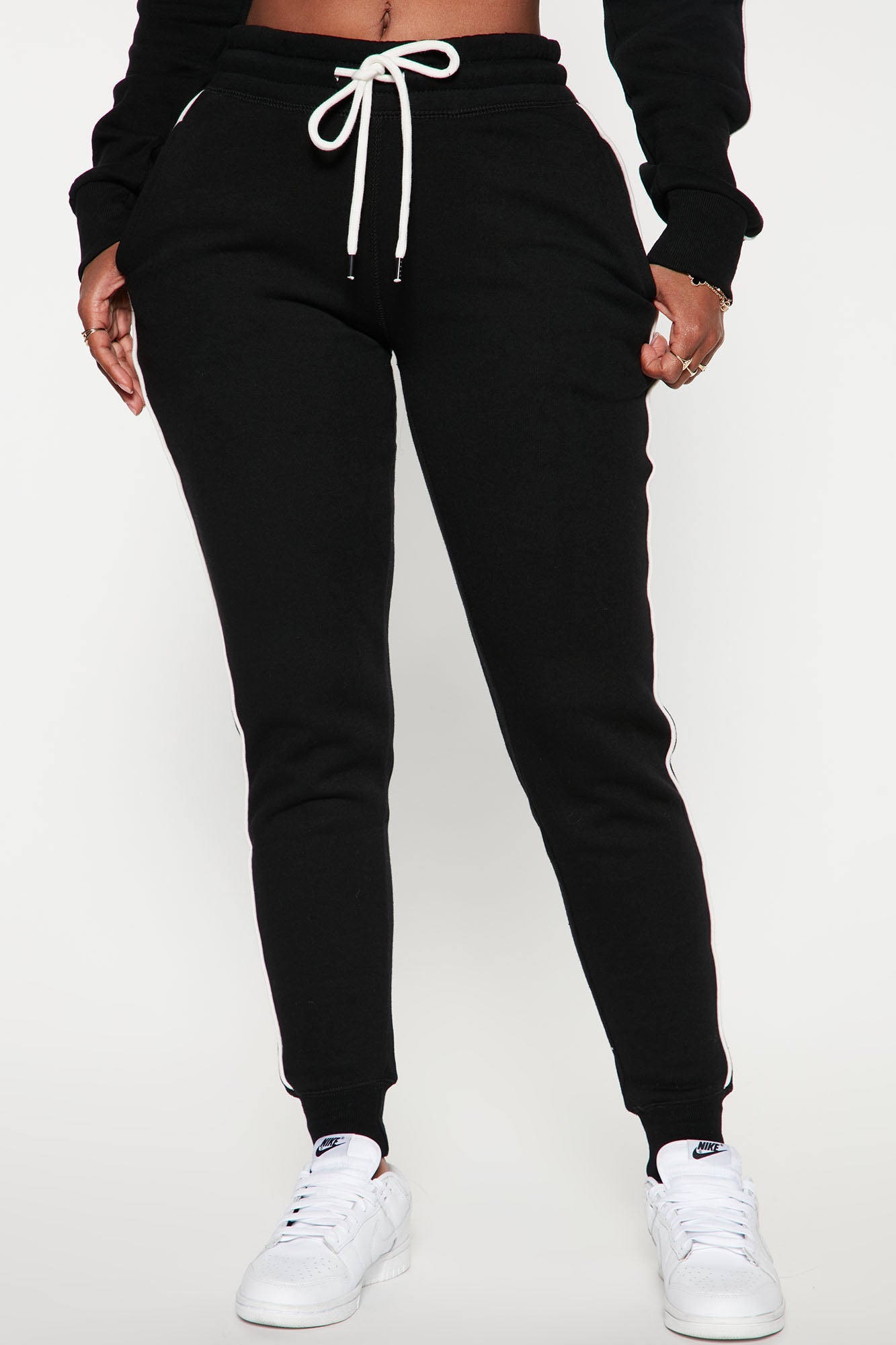 Tennis And Chill Fleece Jogger - Black