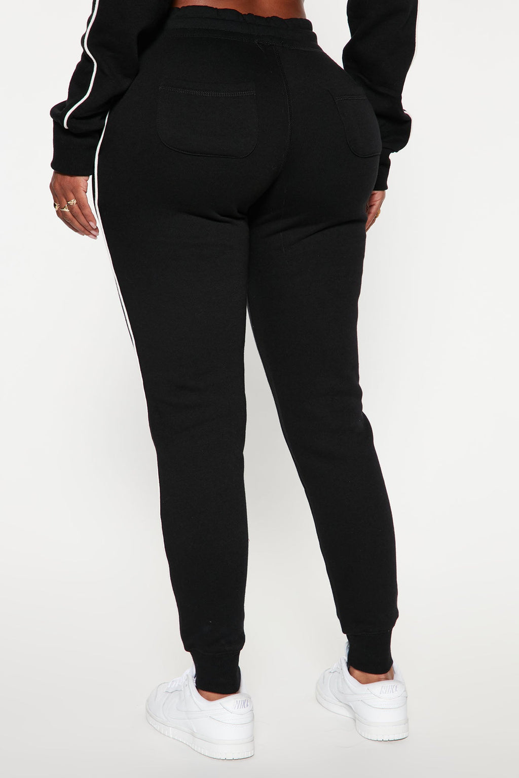 Tennis And Chill Fleece Jogger - Black