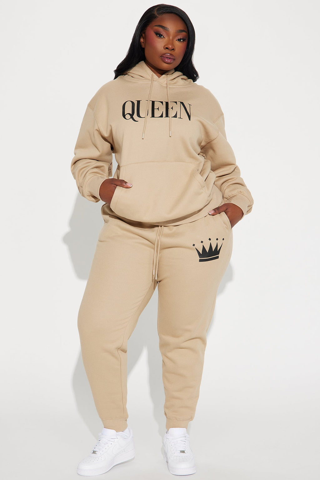 Family Goals Women's Queen Jogger - Taupe