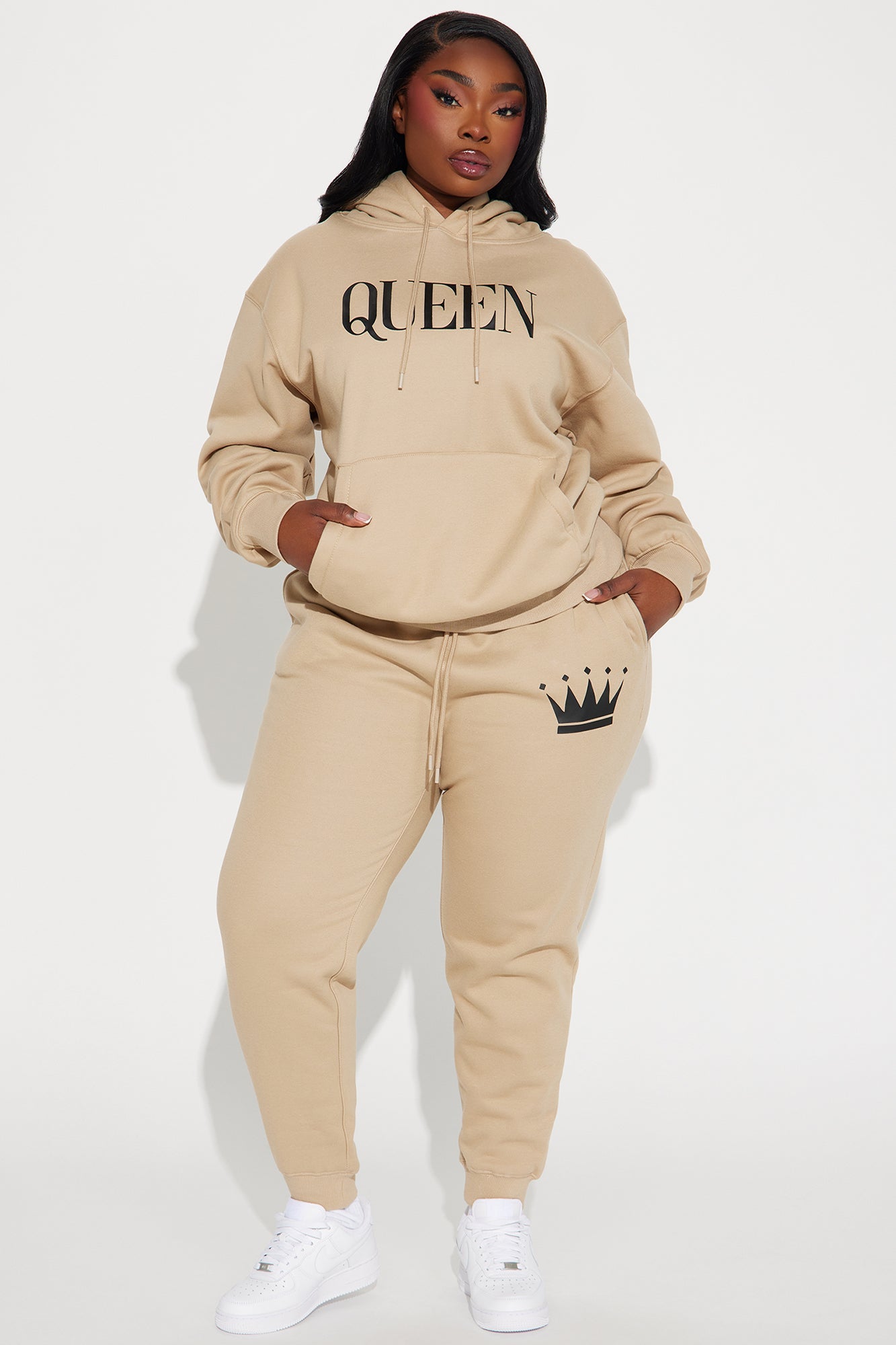 Family Goals Women's Queen Jogger - Taupe