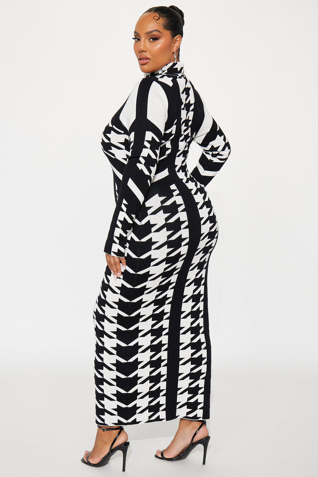 Houndstooth Sweater Maxi Dress - Black/White