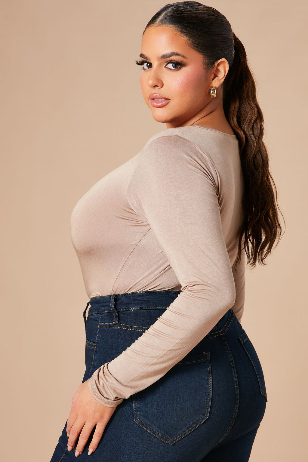 Krystal Crew Neck Long Sleeve Bodysuit - Mocha