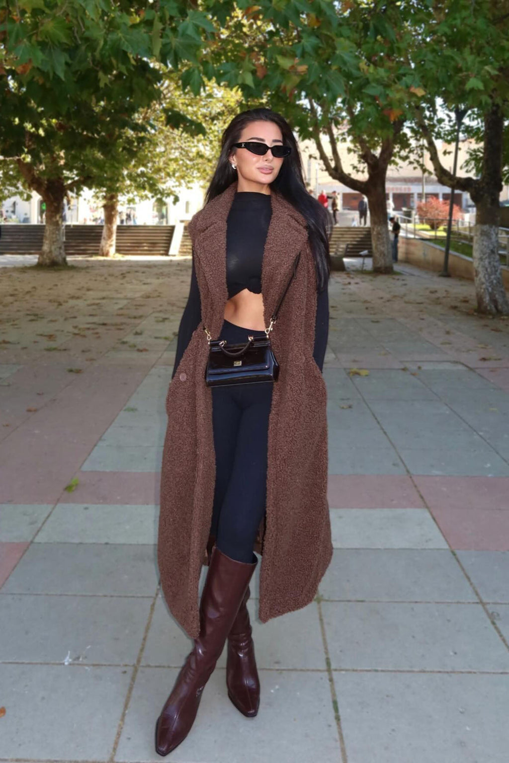 Like A Teddy Sherpa Long Vest - Chocolate