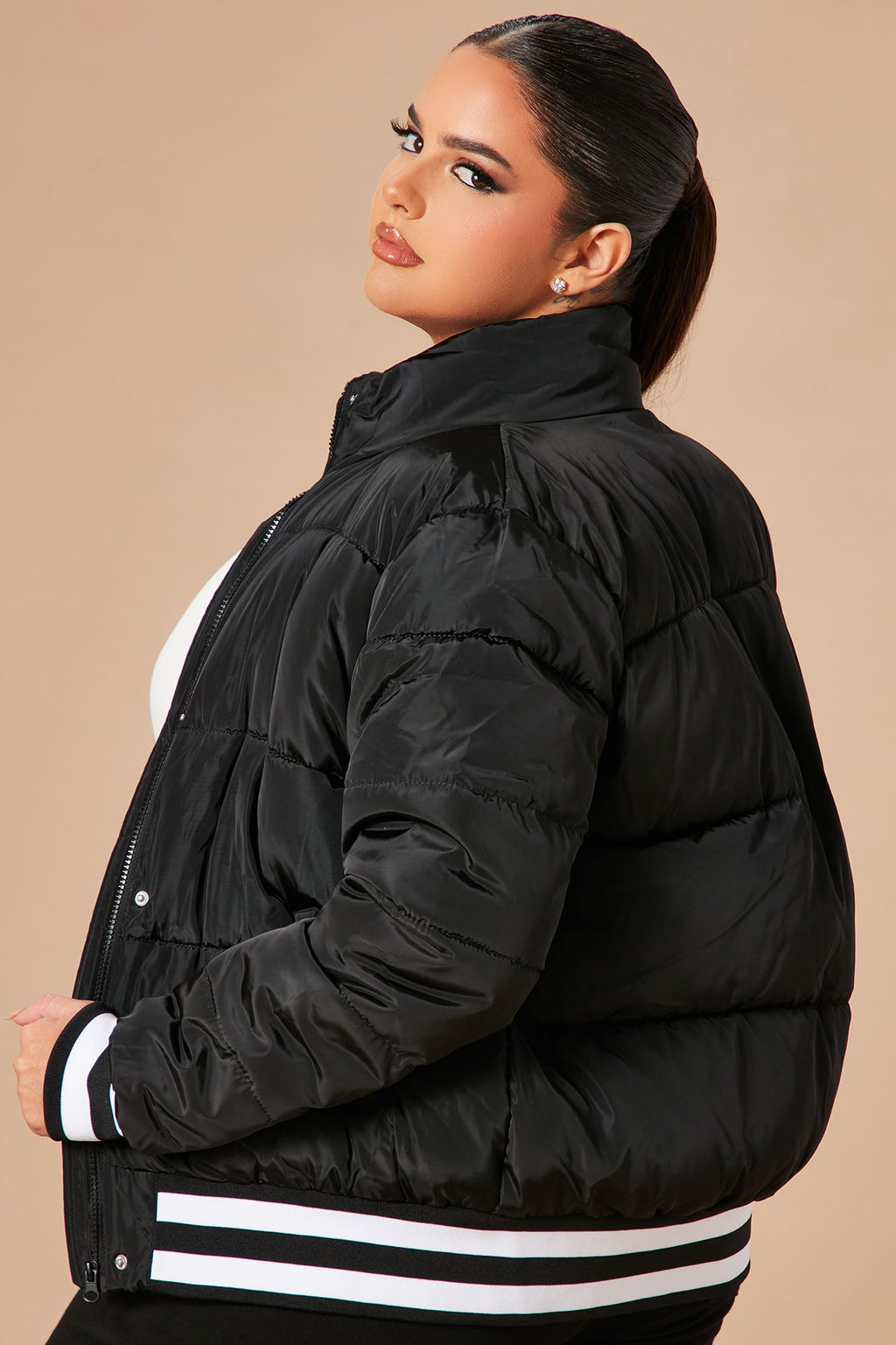 Mrs. Jackson Puffer Jacket - Black