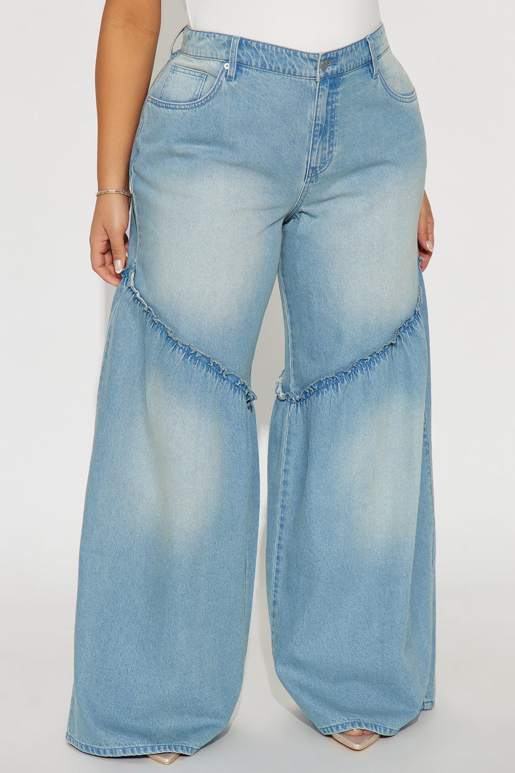 Baja Babe Seaming Wide Leg Jeans - Light Wash