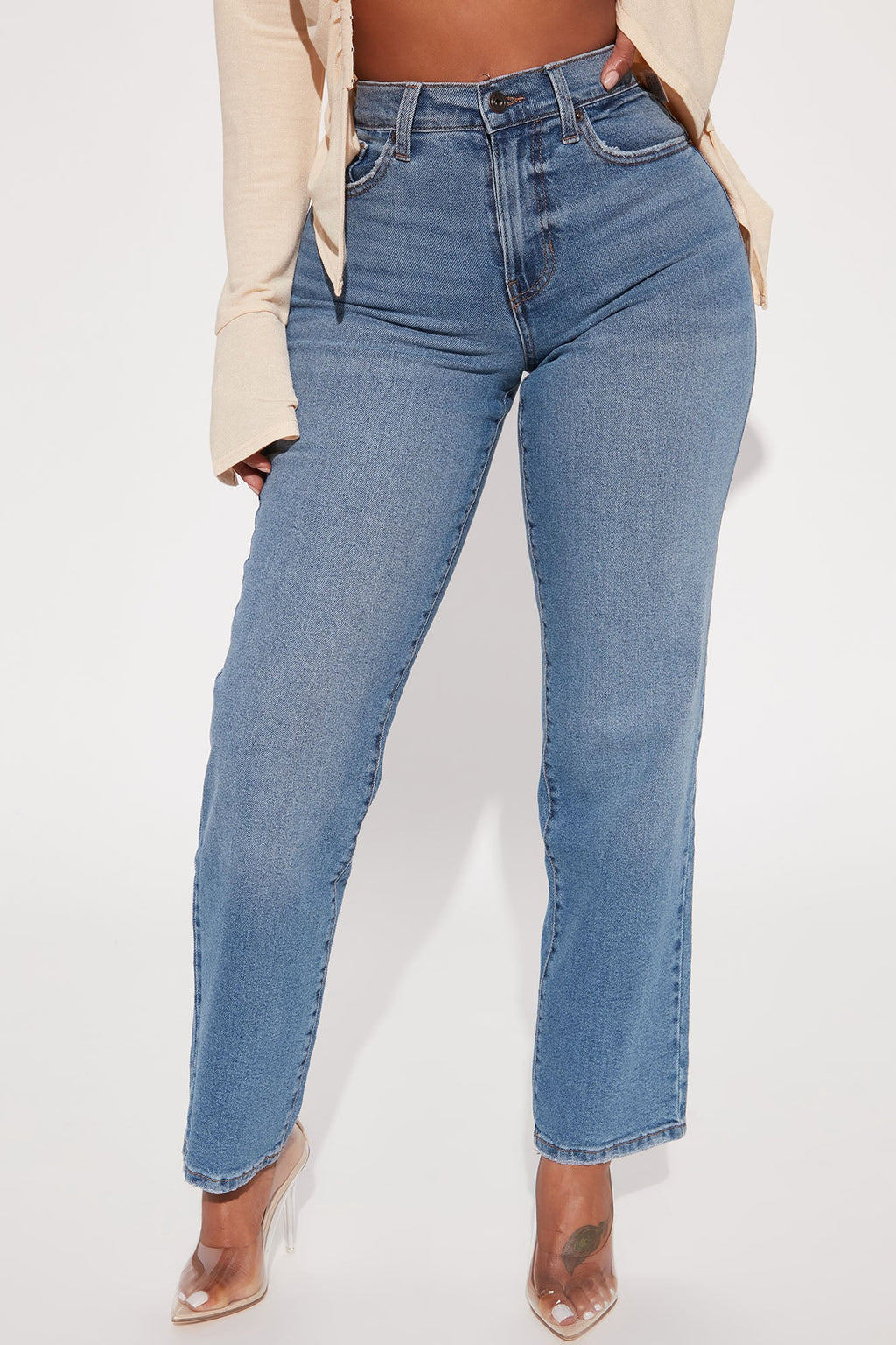 Nova 90s Straight Leg Jeans - Medium Blue Wash