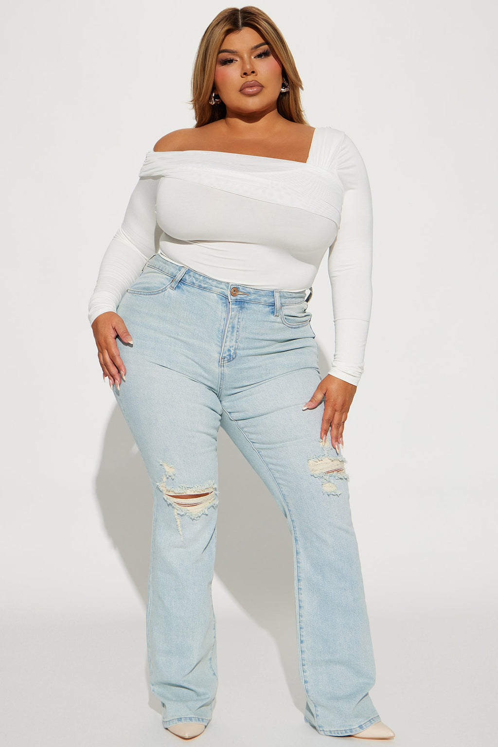 Bullseye Tinted Bootcut Jeans - Light Wash