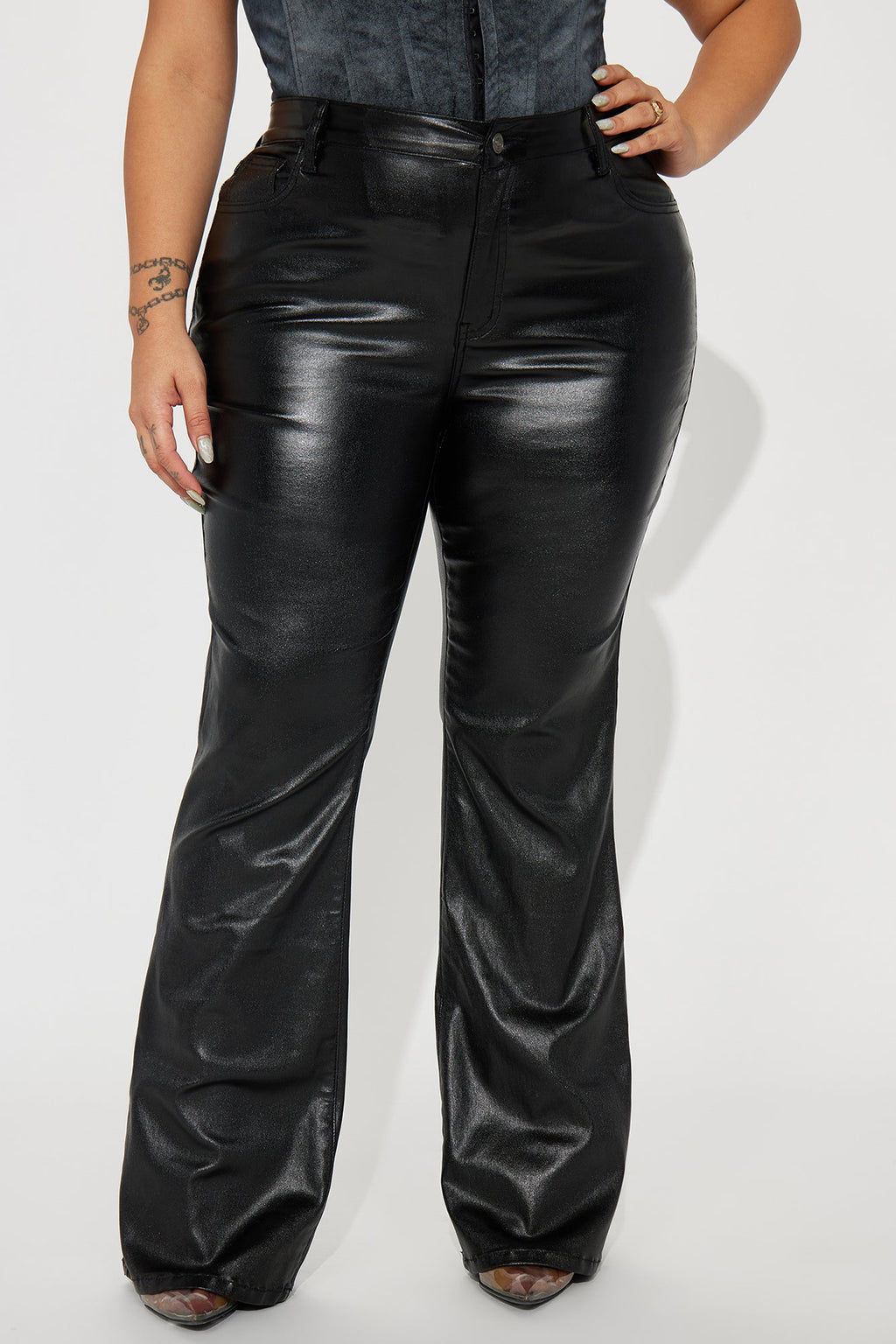 Nara Low Rise Flare Pant - Black