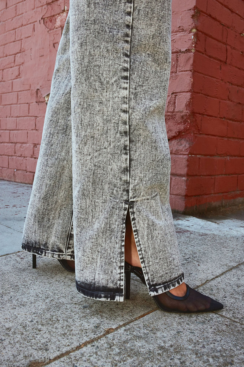 Know What I Want Slit Straight Leg Jeans - Acid Wash Grey