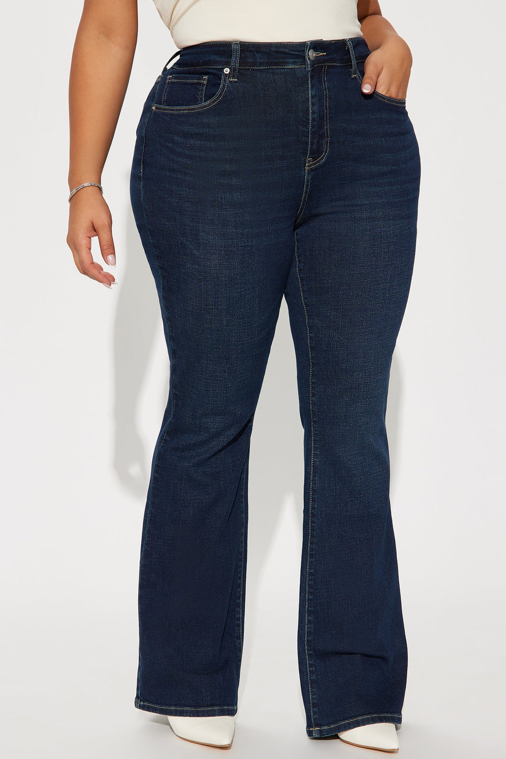 Instant BBL Padded Stretch Sculpting Flare Jeans - Dark Wash