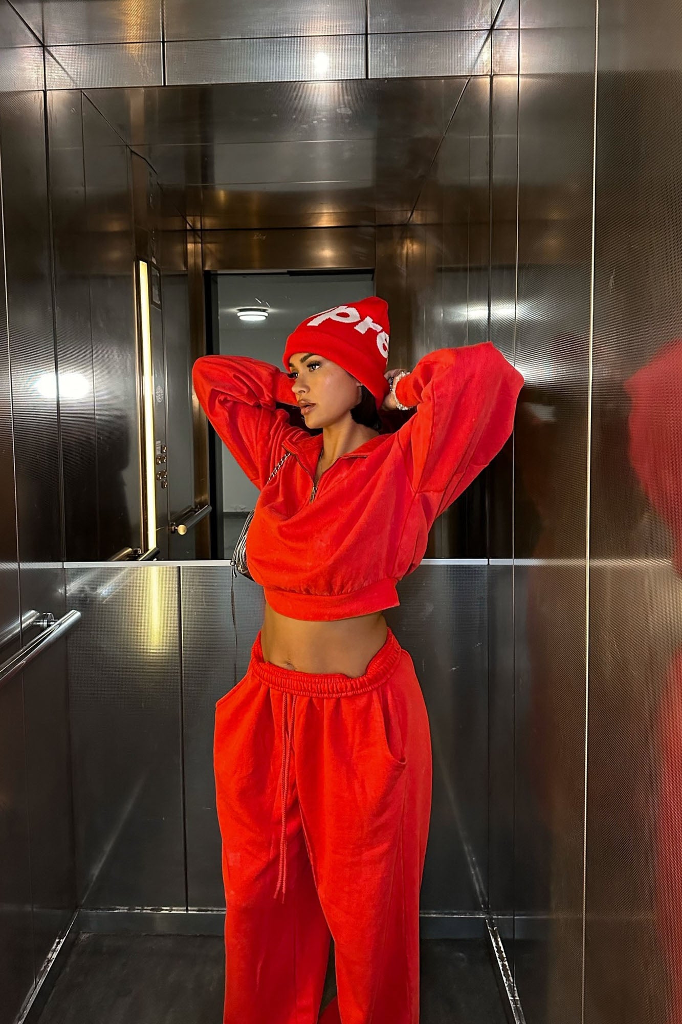 Rested Lounge Pullover - Red