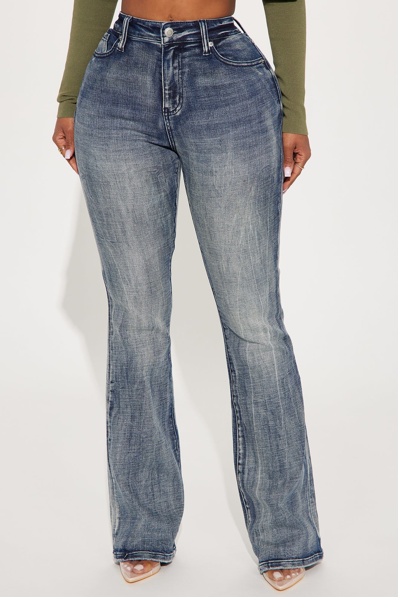 Instant BBL Padded Stretch Sculpting Flare Jeans - Medium Wash