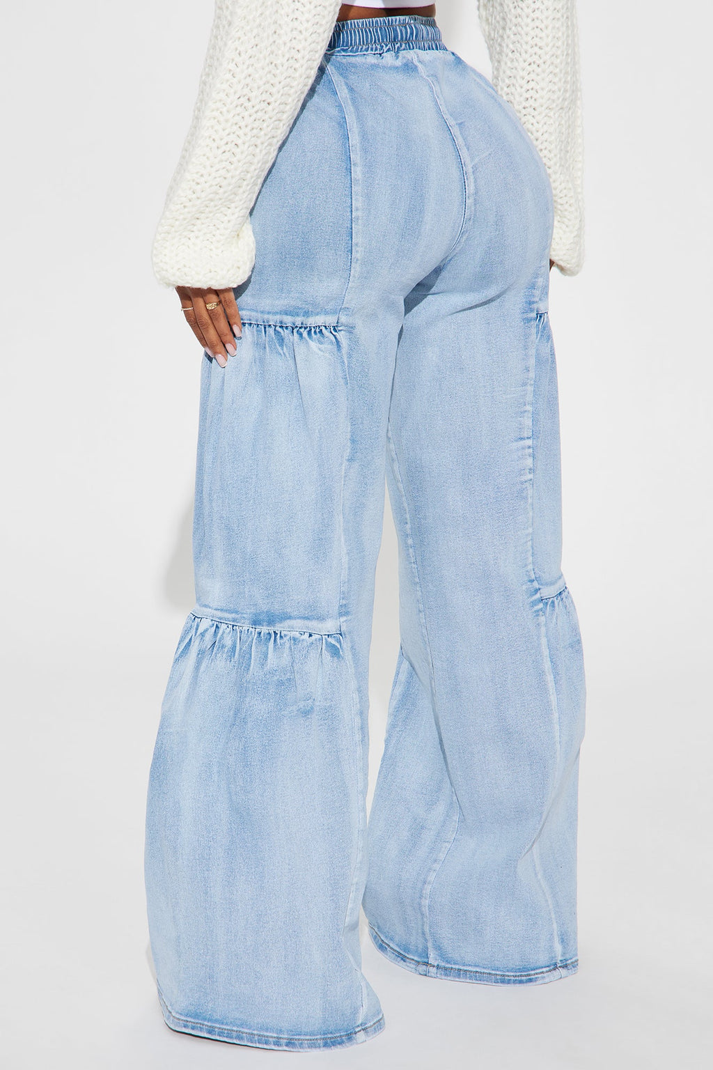 Goin With The Flow Easy Fit Jeans - Light Wash
