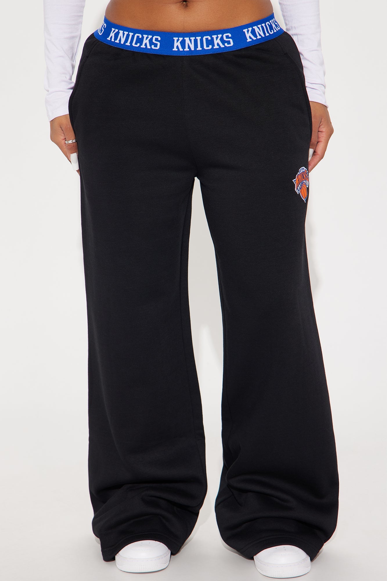 Knicks Free Throw Wide Leg Pant - Black