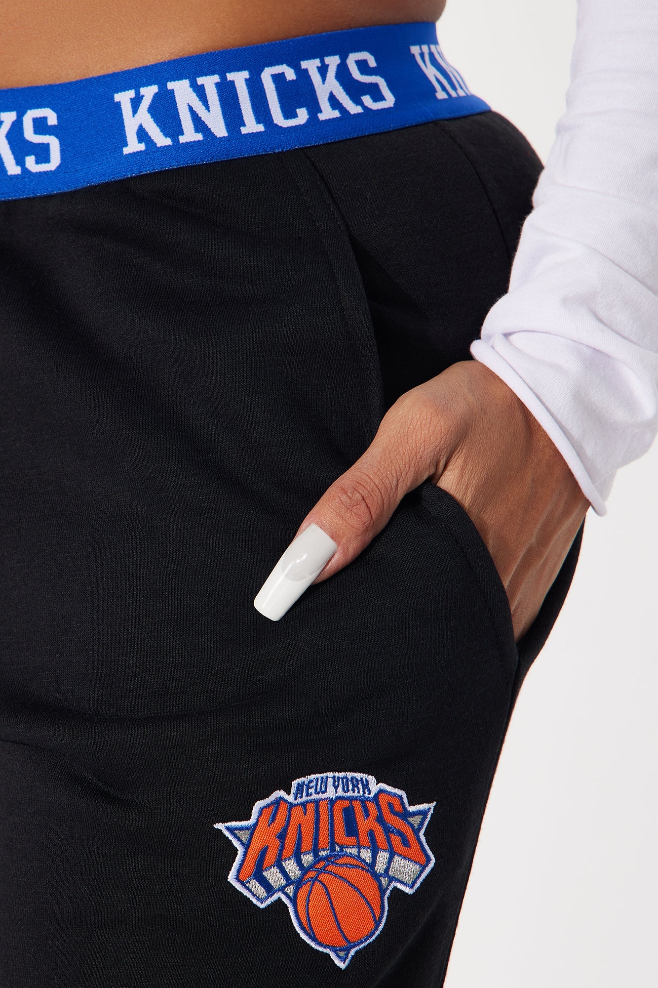 Knicks Free Throw Wide Leg Pant - Black