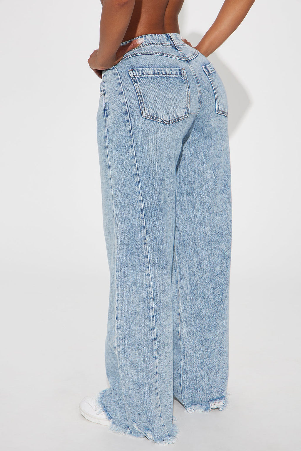 Indigo Low Rise Wide Leg Jeans - Light Wash