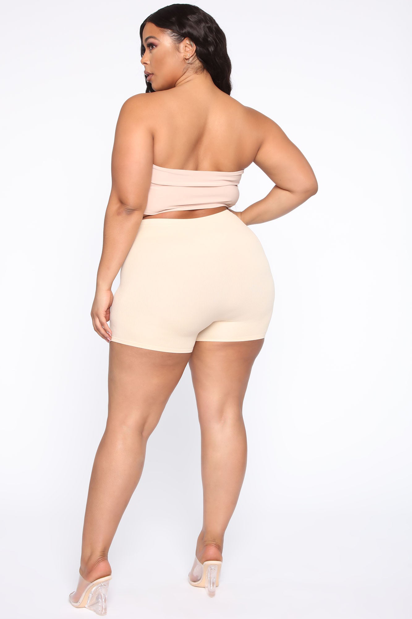 Uncomplicated Seamless Shorts - Nude