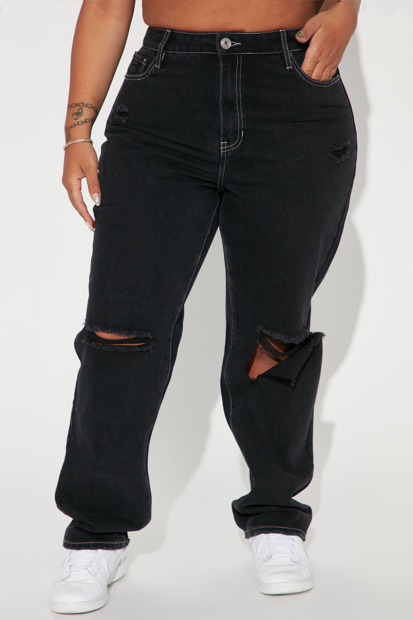 Leave It To Me Straight Leg Jeans - Black