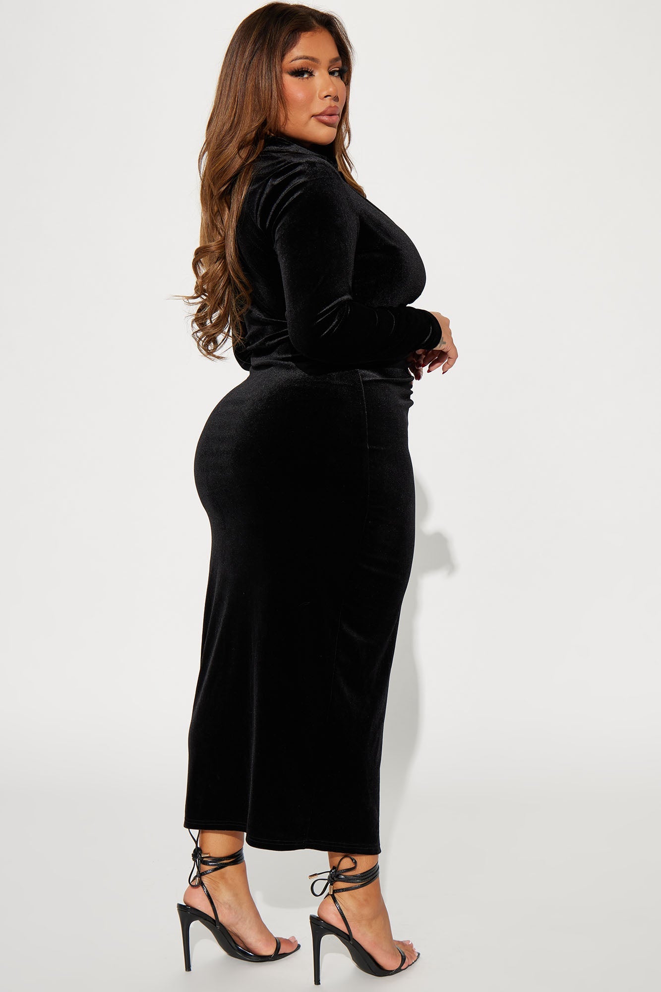 Katie Velvet Midi Dress - Black