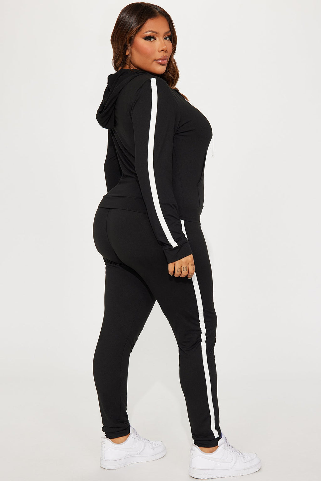 Tennis Courts III Zip Set - Black