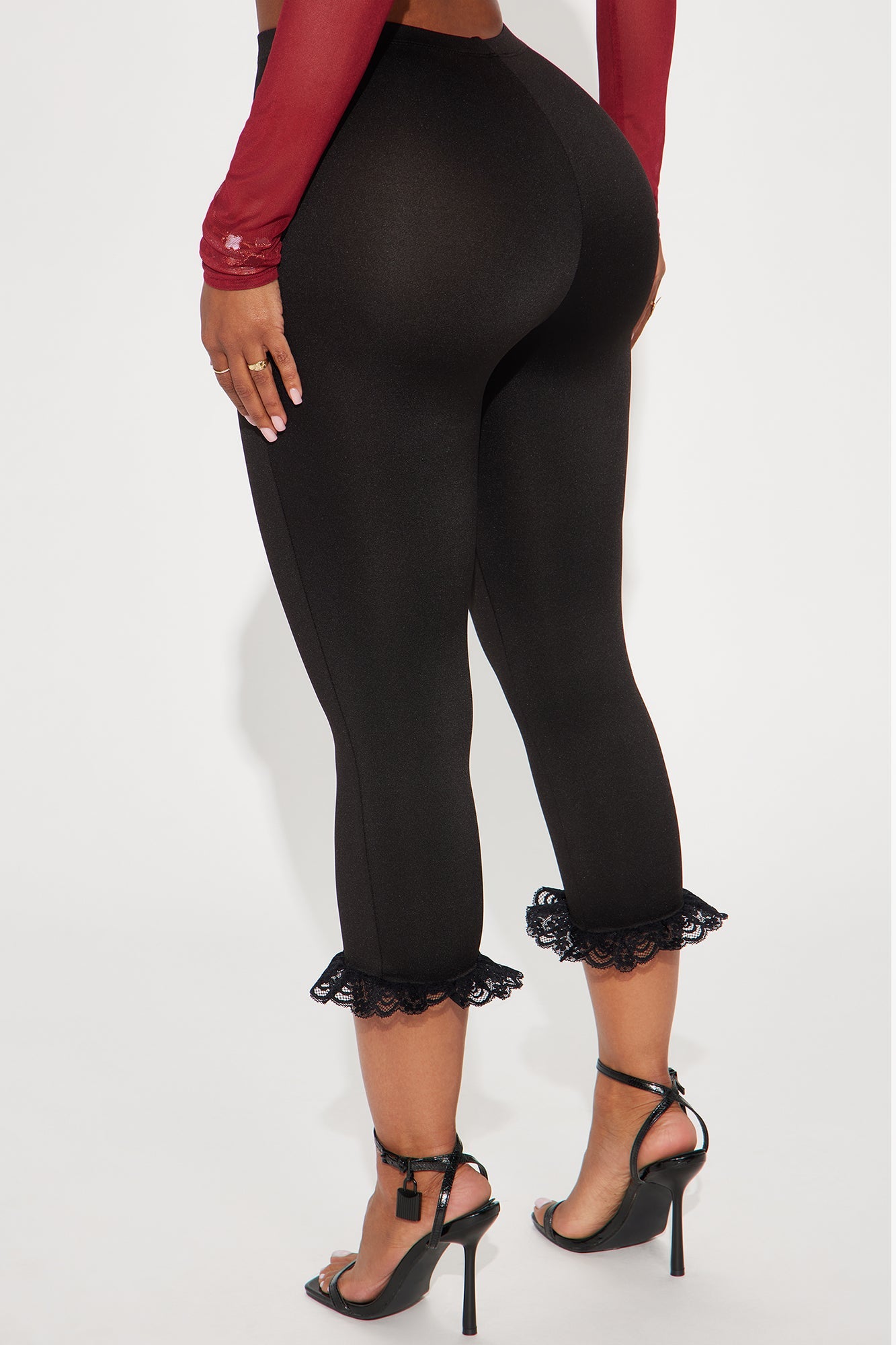 Roma Ruffle Trim Capri Legging - Black