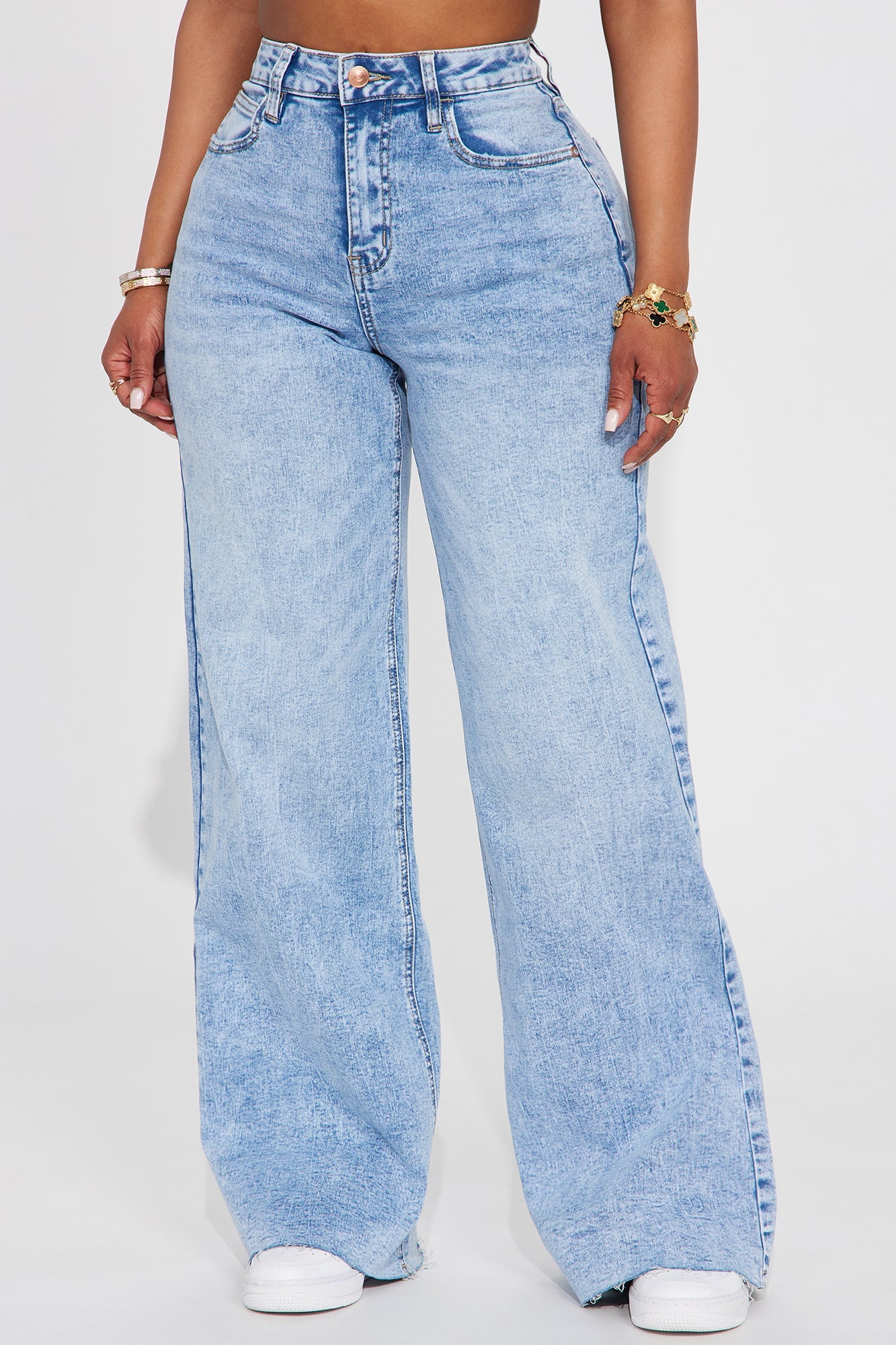 So Valid Stretch Wide Leg Jeans - Light Wash