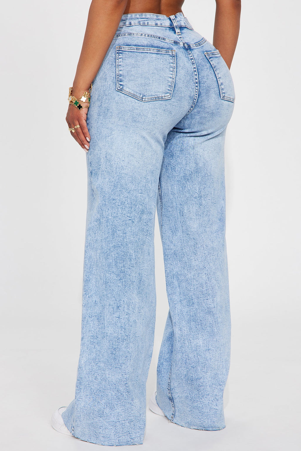 So Valid Stretch Wide Leg Jeans - Light Wash