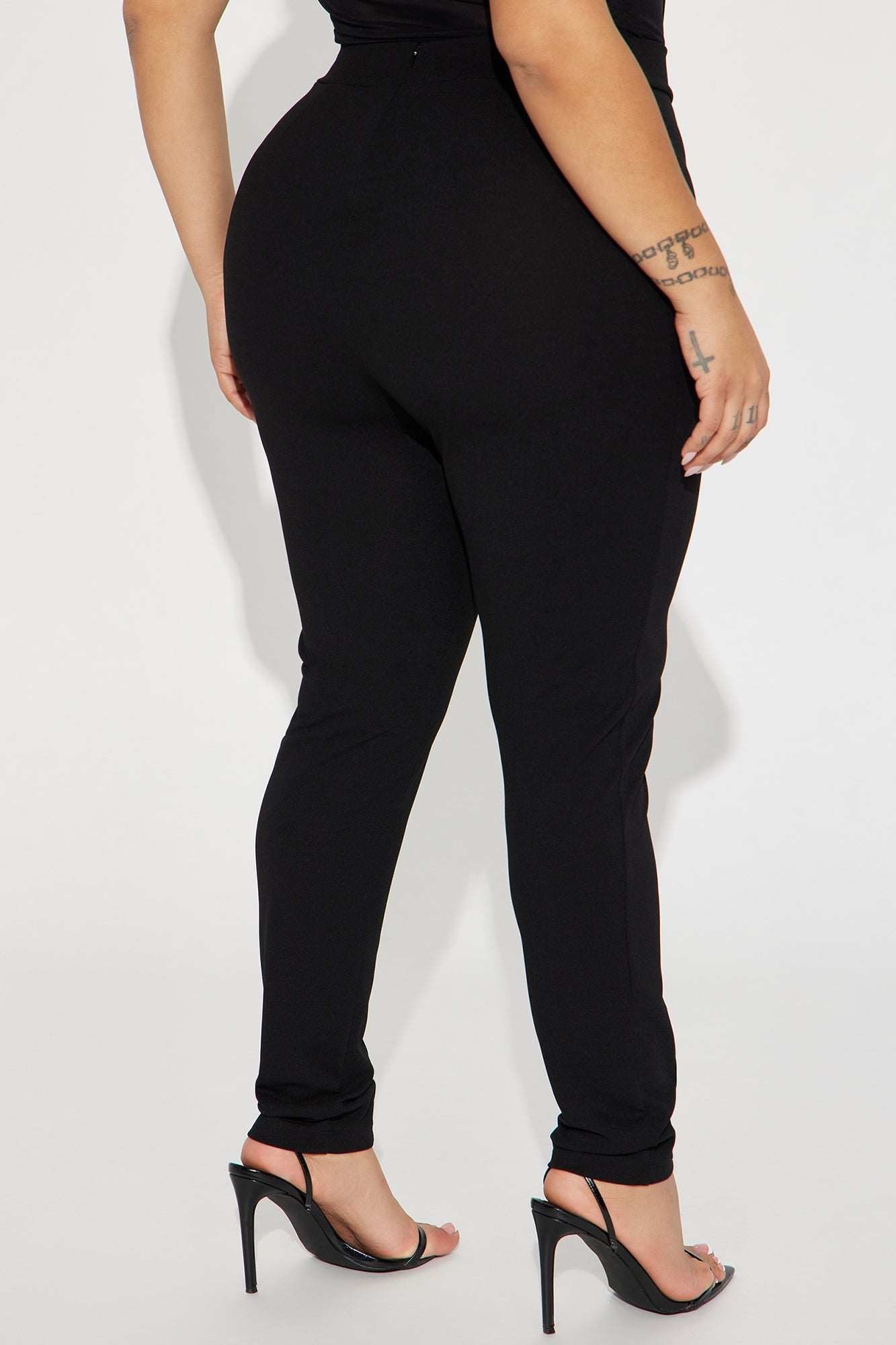 Vicky Skinny Pant - Black