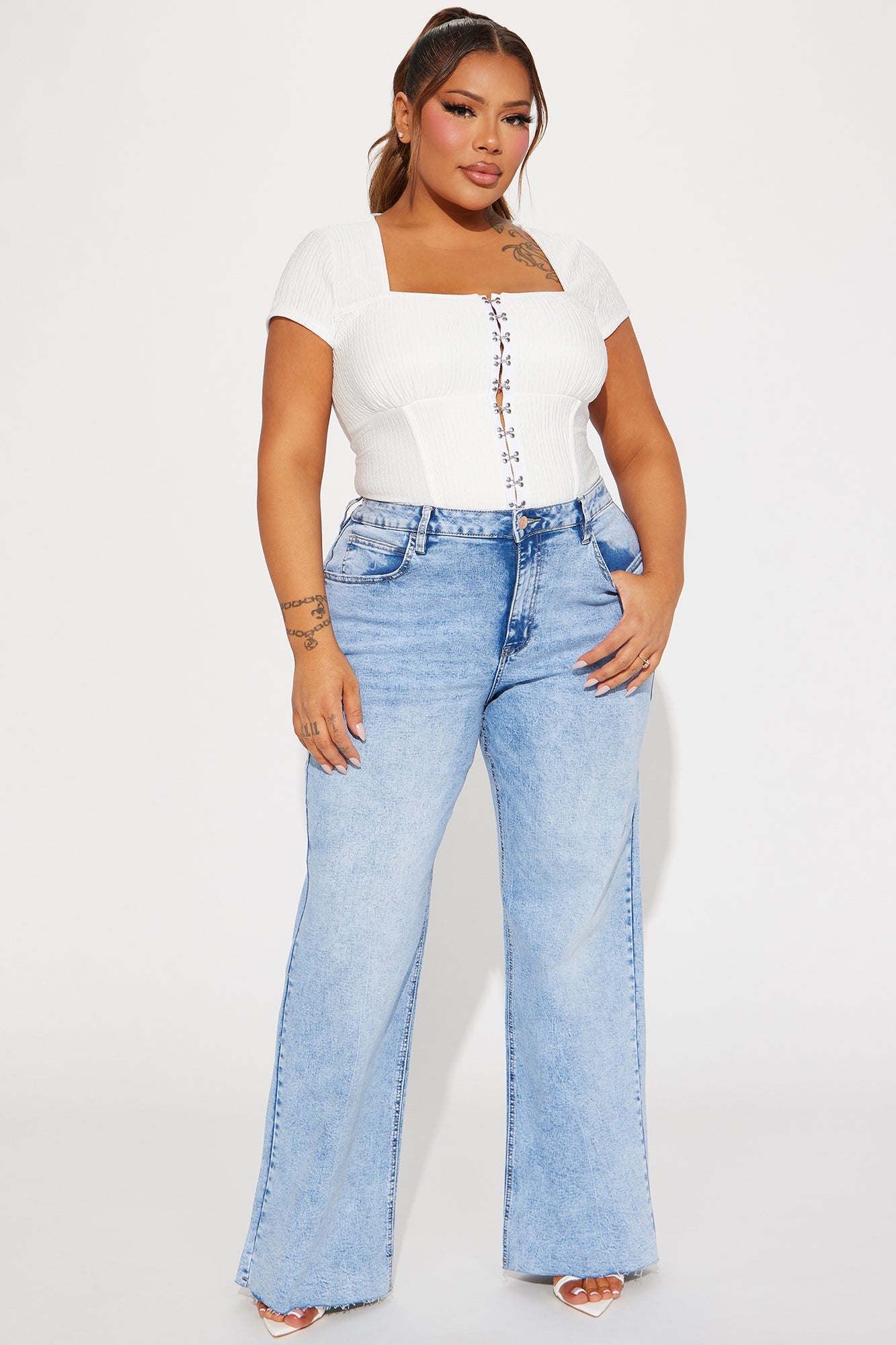 So Valid Stretch Wide Leg Jeans - Light Wash