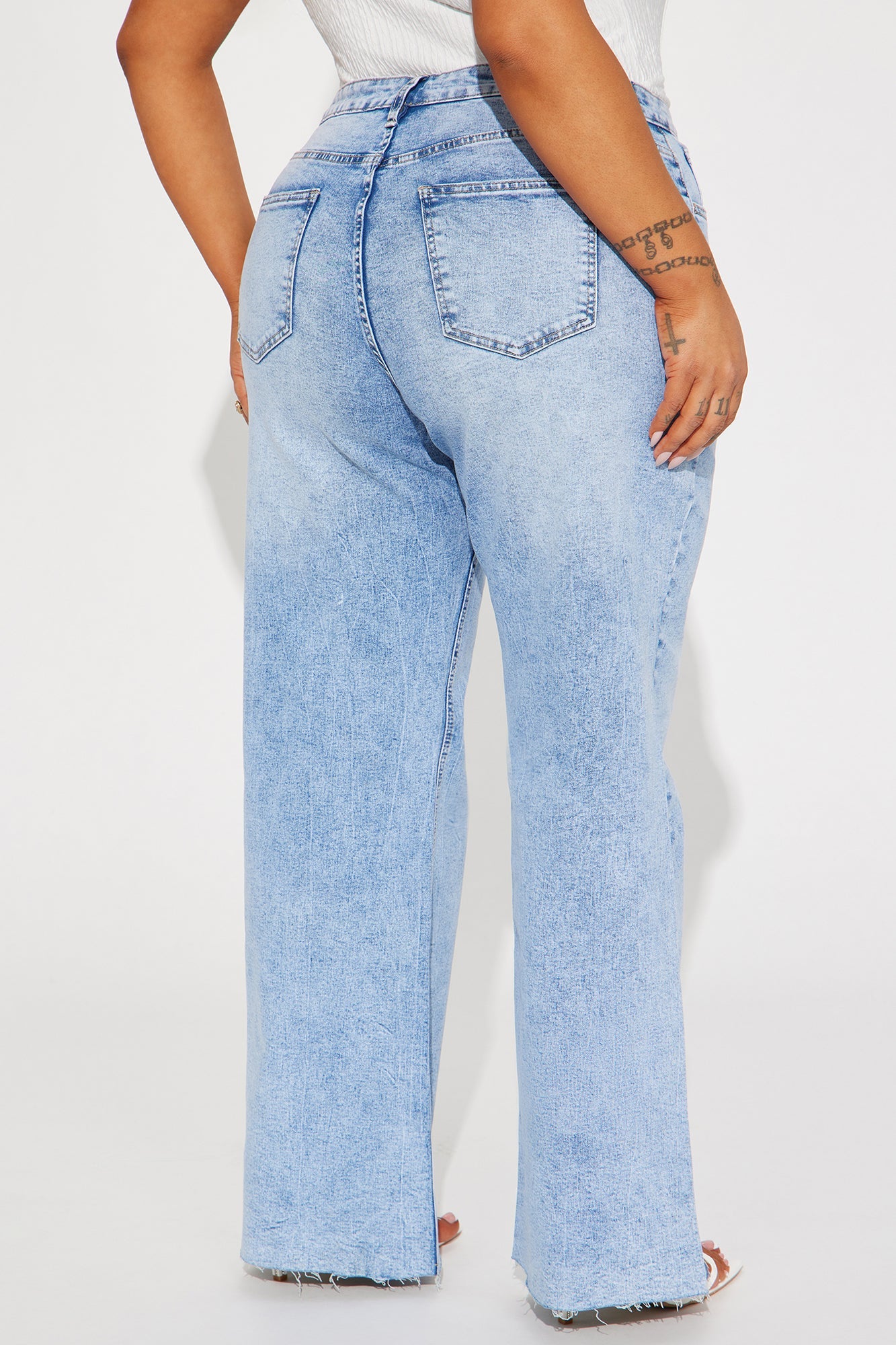 So Valid Stretch Wide Leg Jeans - Light Wash