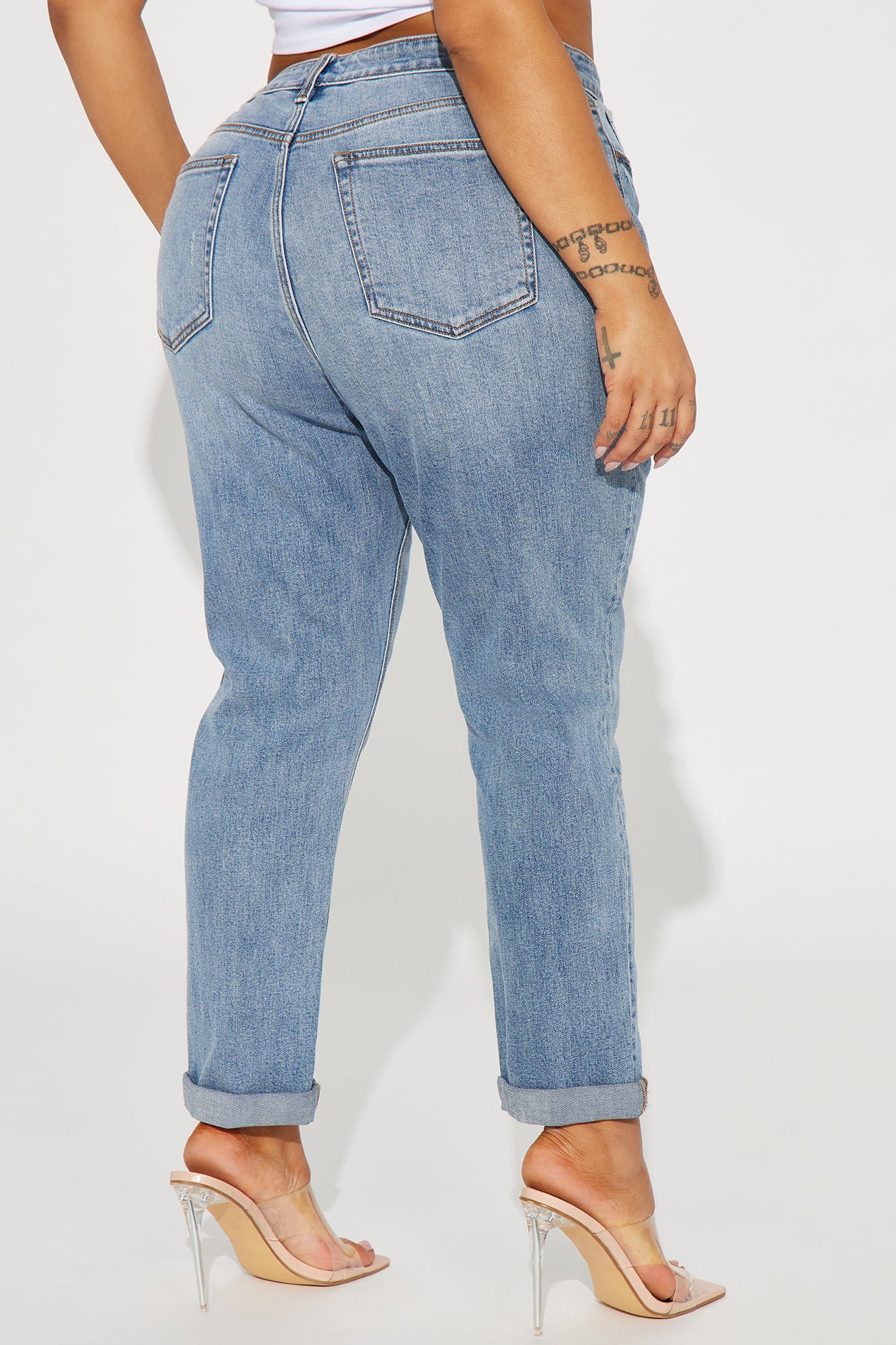 Listen To Me 90's High Rise Mom Jeans - Light Wash