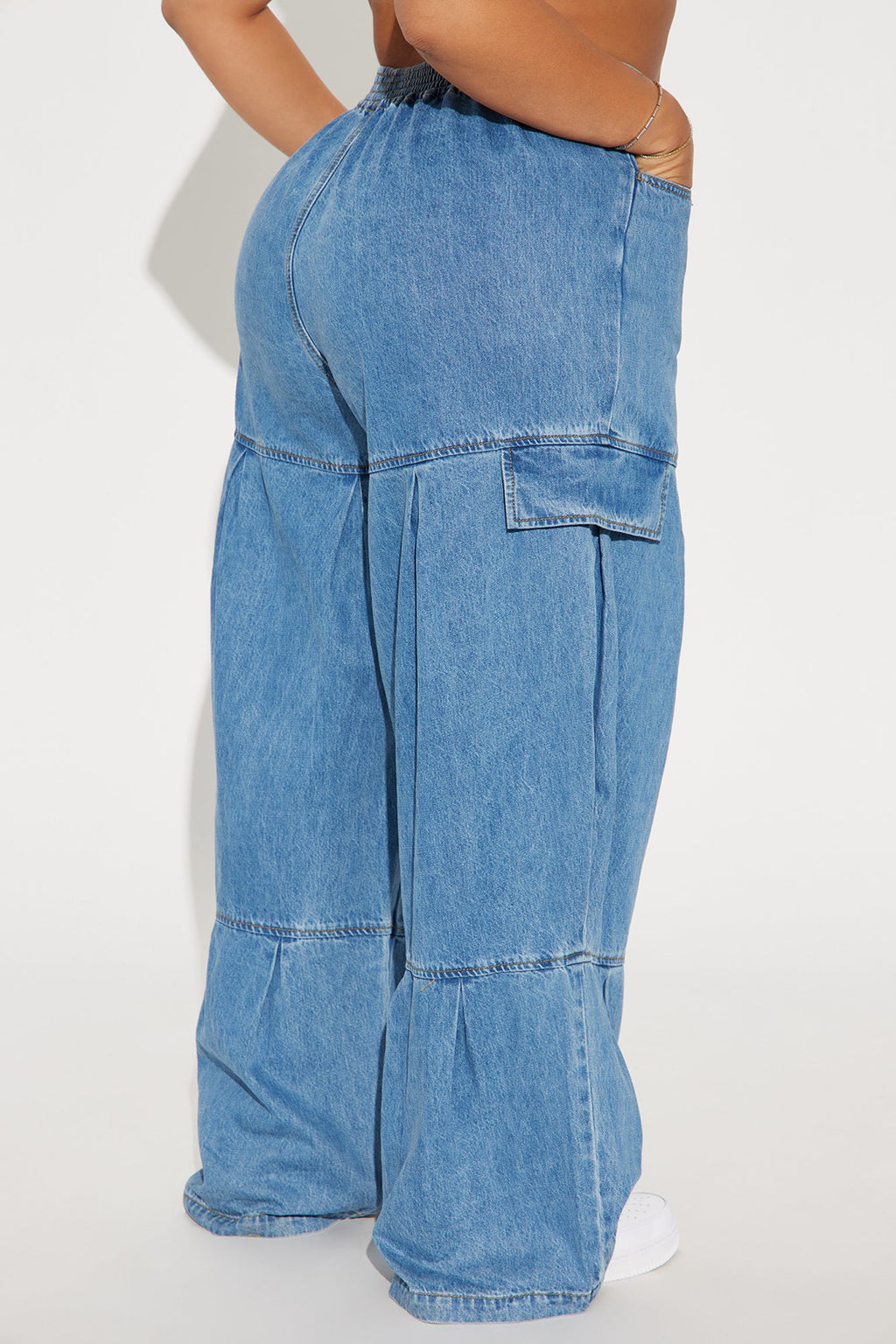 Caro  Elastic Waist Wide Leg Jeans - Medium Wash