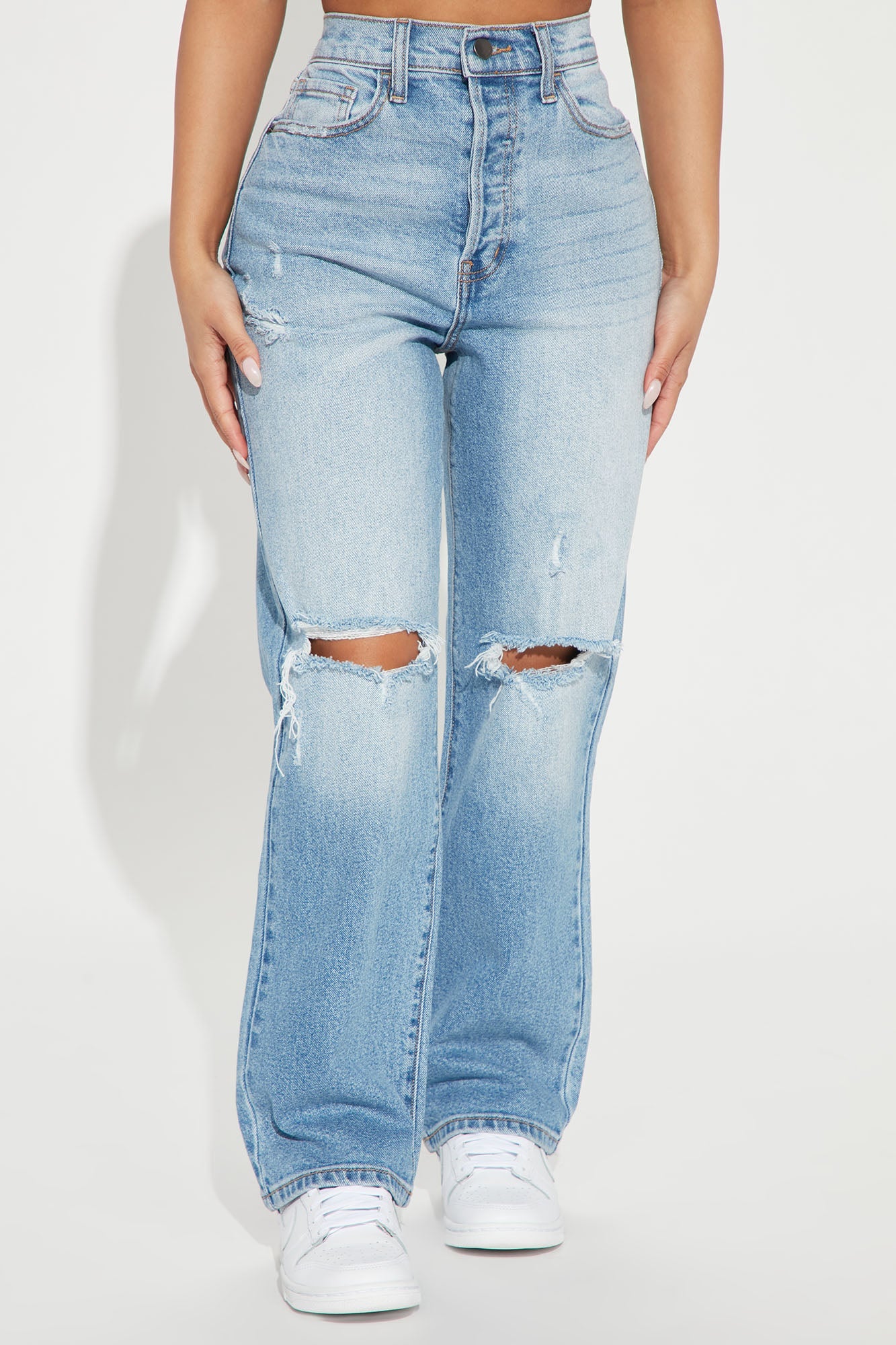 Petite As You Please Ripped Straight Leg Jeans - Light Blue Wash