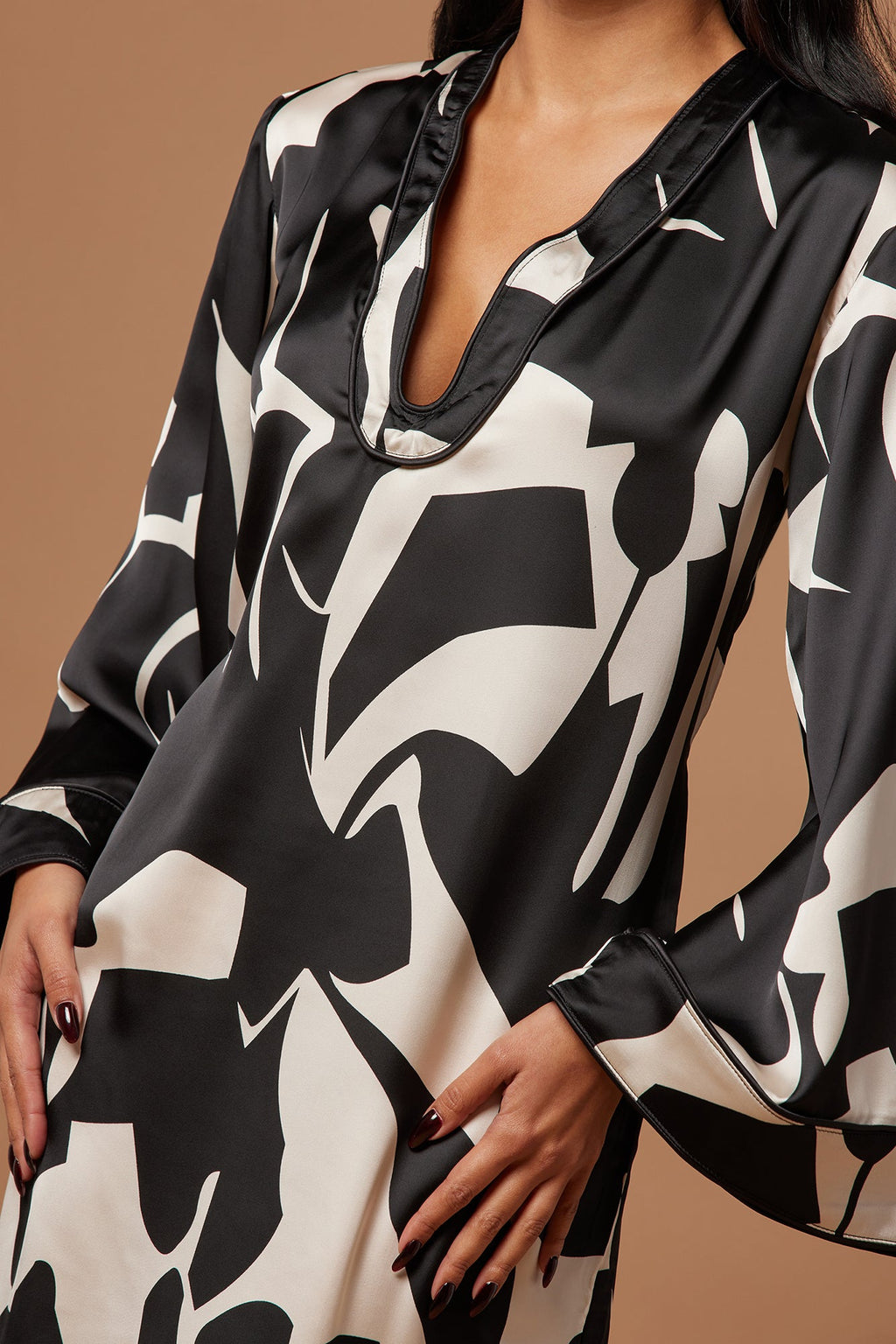 Seoul Satin Kaftan Maxi Dress - Black/combo