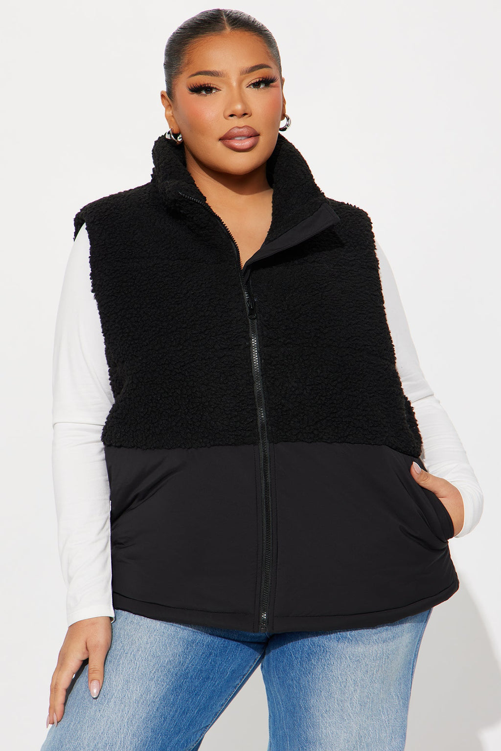 Find Me In The Clouds Sherpa Vest - Black