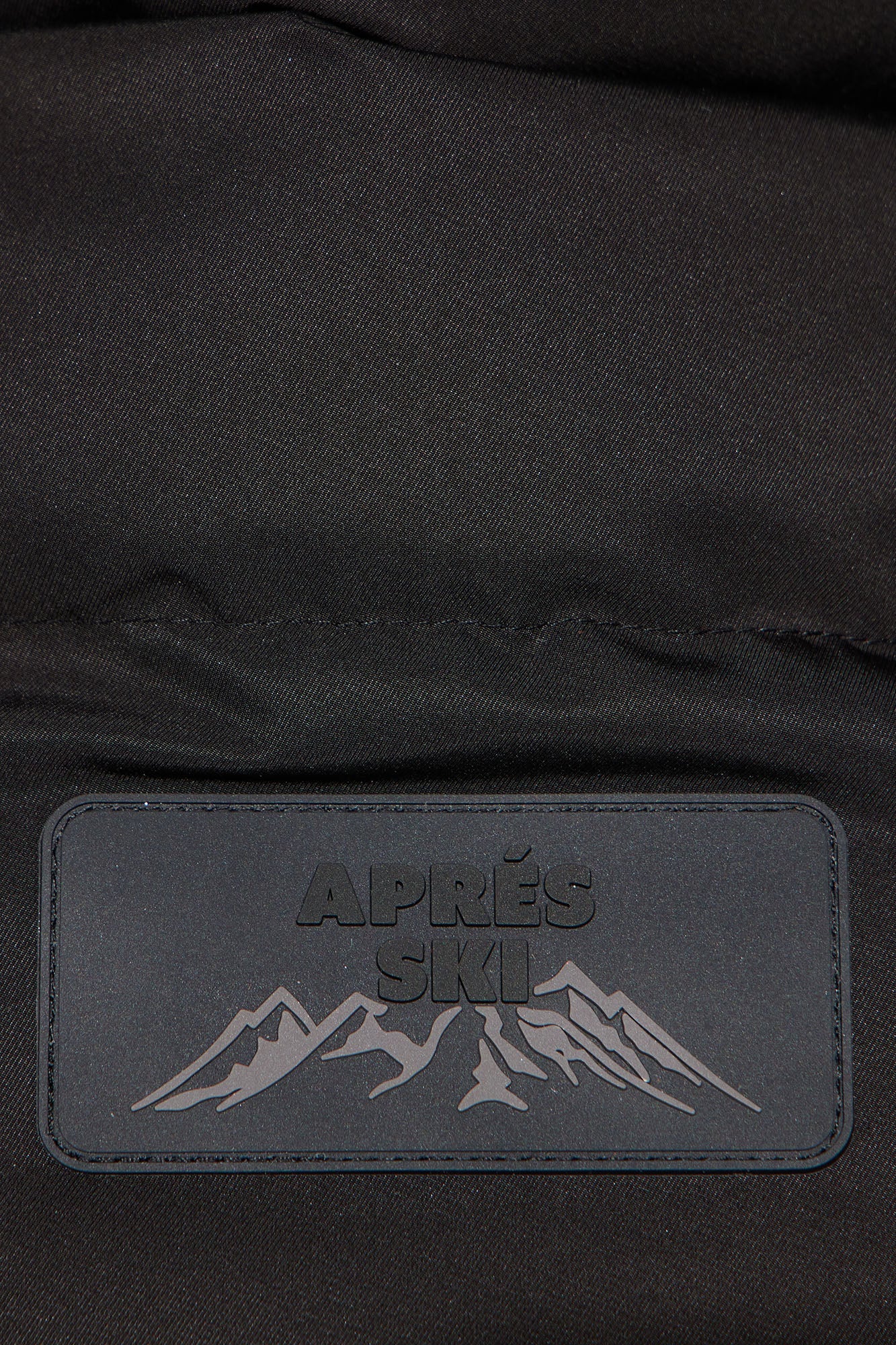 Grab My Skis Puffer Jacket - Black