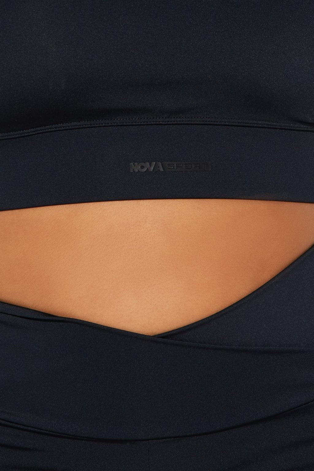 Pointe Play Elevate Active Top - Black