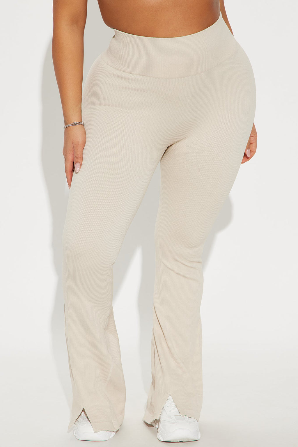 Reach Up Effortless Seamless Active Legging - Light Taupe