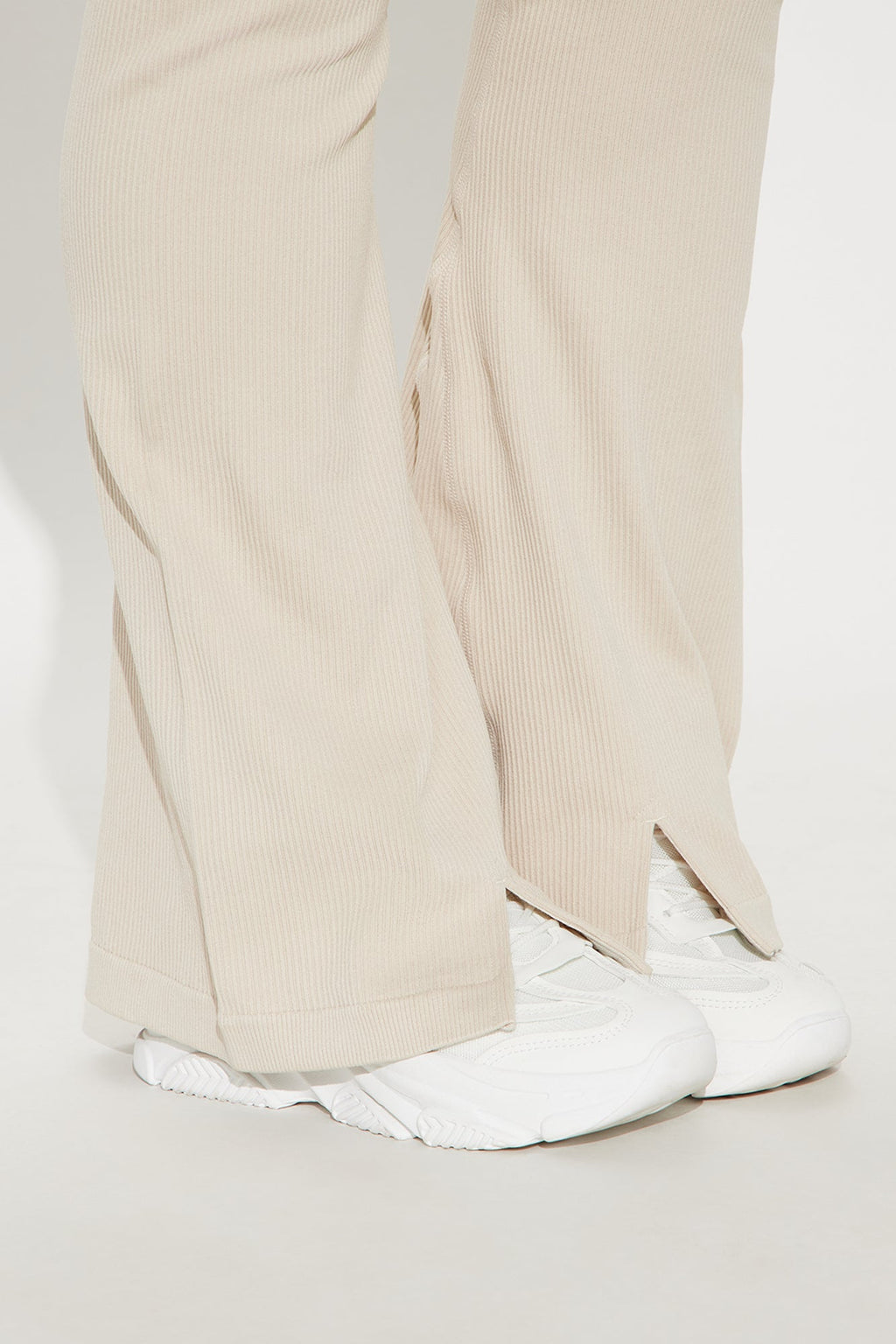 Reach Up Effortless Seamless Active Legging - Light Taupe