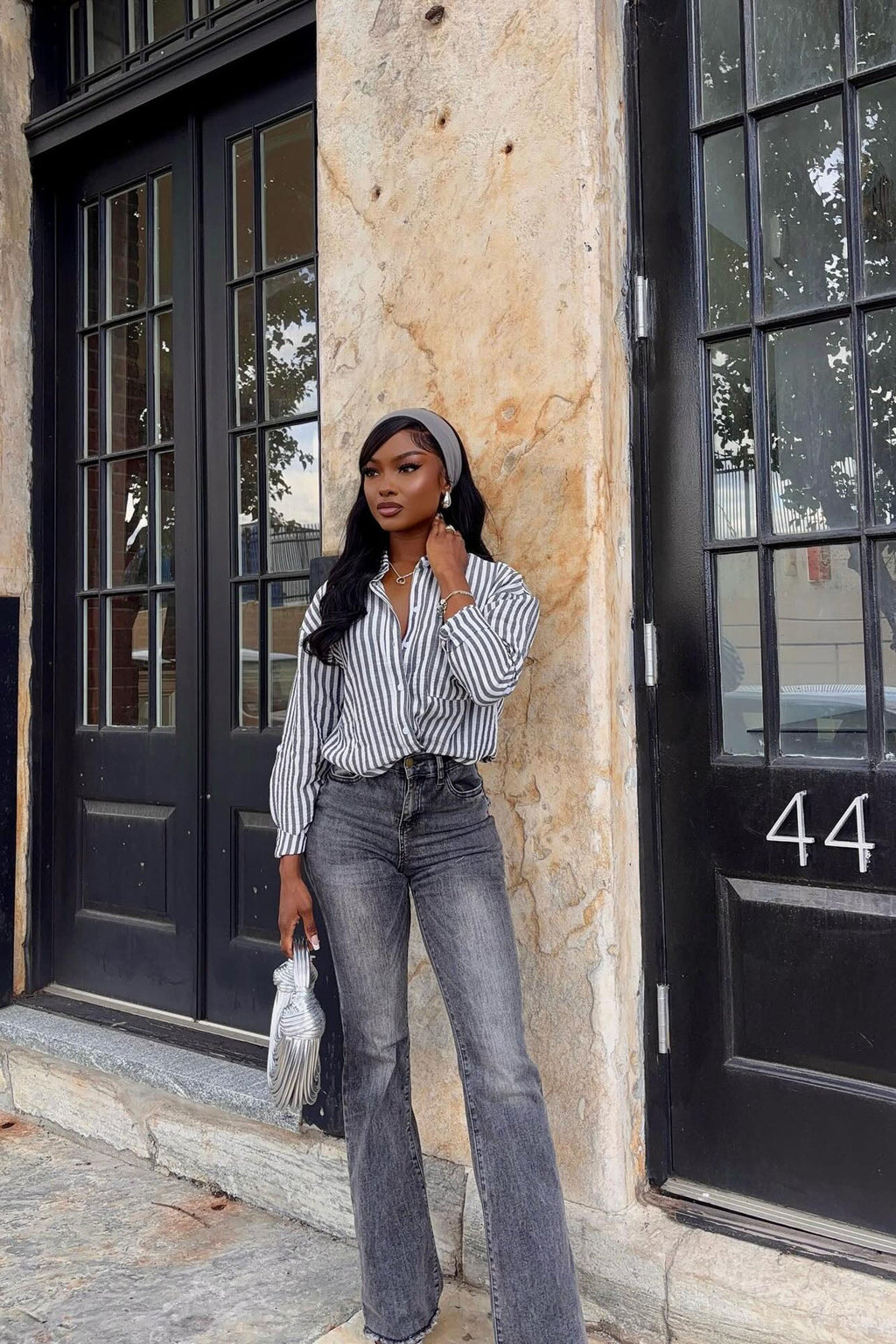 Best Behavior Stretch Flare Jean - Black Wash