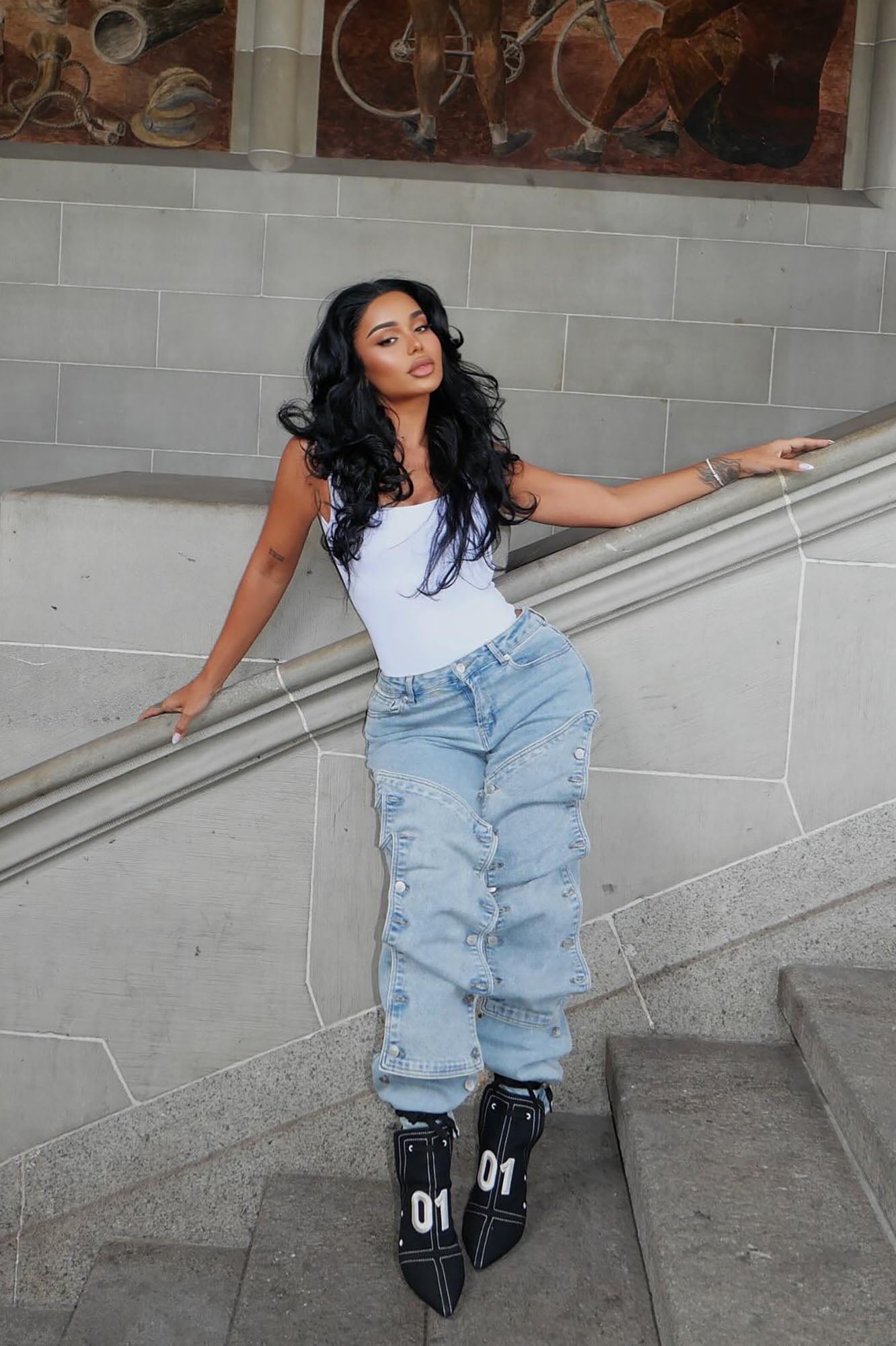 Sticking With It Stretch Straight Leg Jeans - Light Wash